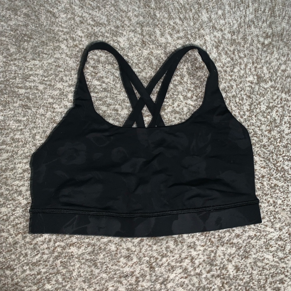 Black flower pattern lululemon sports bra size 6